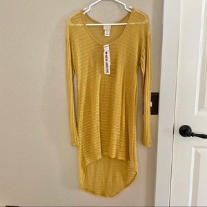 Daytrip mustard hi low sweater